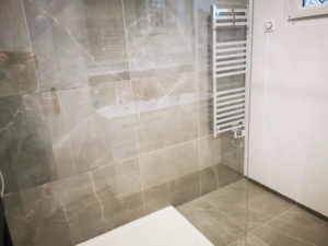 pose de BA13 hydrofuge pour salle de bain - Lemaire peinture rénovation